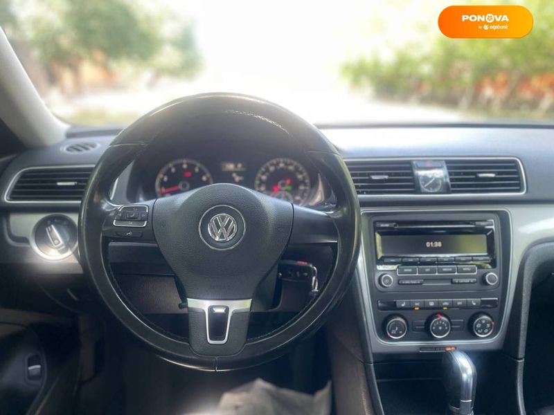 Volkswagen Passat, 2014, Бензин, 1.8 л., 212 тис. км, Седан, Сірий, Київ 110227 фото