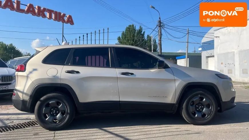 Jeep Cherokee, 2014 р., Газ пропан-бутан / Бензин, 203 тис. км, Позашляховик / Кросовер, Бежевий, Миколаїв AT-10419017 фото