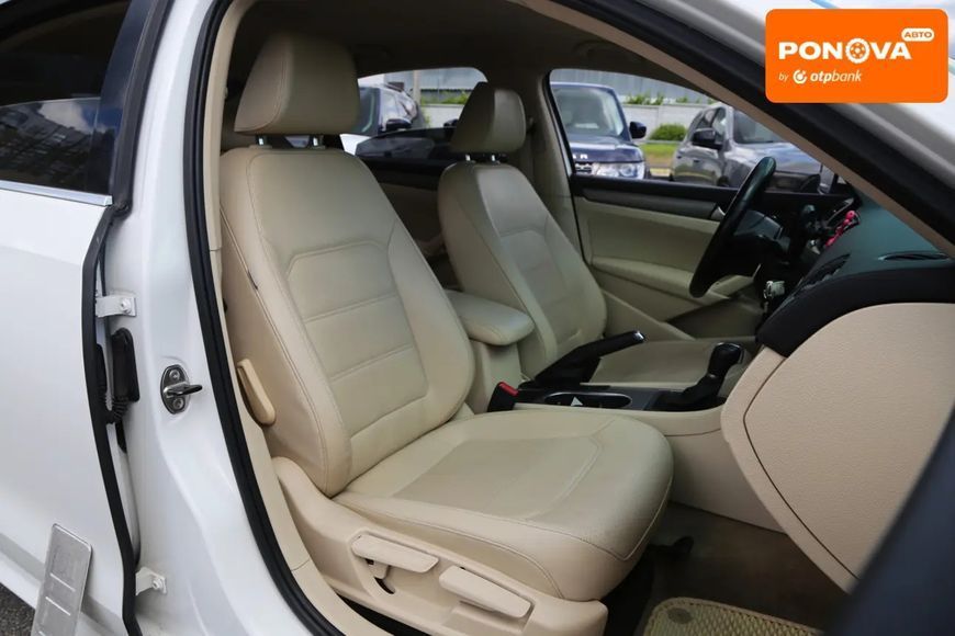 Volkswagen Passat, 2014 р., Бензин, 152 тис. км, Седан, Білий, Київ AT-10419826 фото