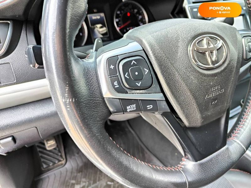 Toyota Camry, 2016, Бензин, 2.5 л., 97 тис. км, Седан, Сірий, Київ 46699 фото