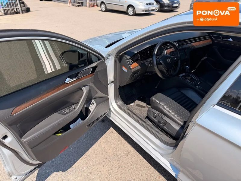 Volkswagen Passat, 2018 р., Дизель, 103 тис. км, Седан, Сірий, Кривий Ріг AT-10425917 фото