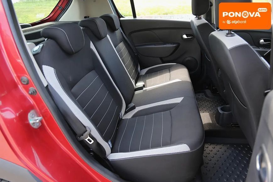 Renault Sandero StepWay, 2017 р., Бензин, 68 тис. км, Хетчбек, Червоний, Київ AT-10419119 фото