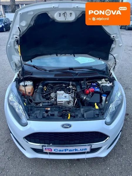 Ford Fiesta, 2016 р., Бензин, 112 тис. км, Хетчбек, Білий, Кам'янське (Дніпродзержинськ) AT-10406619 фото
