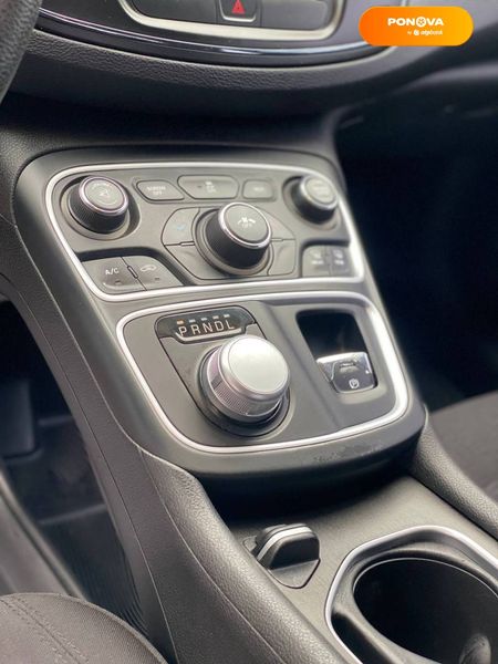 Chrysler 200, 2015, Газ пропан-бутан / Бензин, 2.36 л., 121 тис. км, Седан, Сірий, Київ 40668 фото