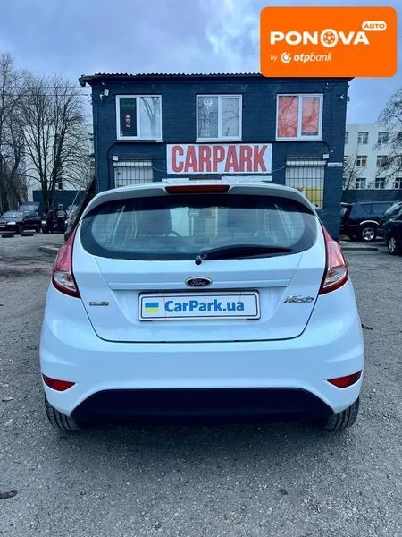 Ford Fiesta, 2016 р., Бензин, 112 тис. км, Хетчбек, Білий, Кам'янське (Дніпродзержинськ) AT-10406619 фото