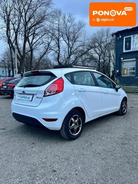 Ford Fiesta, 2016 р., Бензин, 112 тис. км, Хетчбек, Білий, Кам'янське (Дніпродзержинськ) AT-10406619 фото