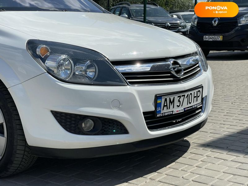 Opel Astra, 2010, Бензин, 1.8 л., 127 тыс. км, Универсал, Белый, Бердичев 110837 фото