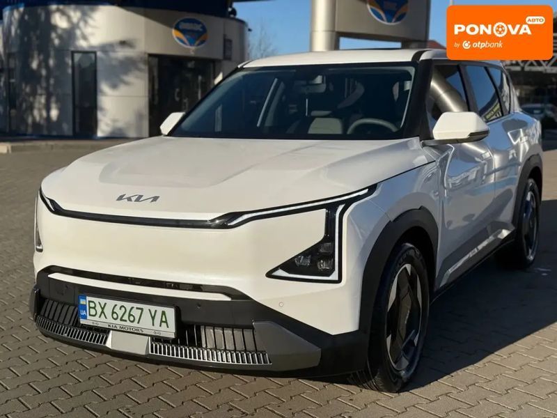 Kia EV5, 2023 р., Електро, 6 тис. км, Позашляховик / Кросовер, Білий, Хмельницький AT-10410769 фото
