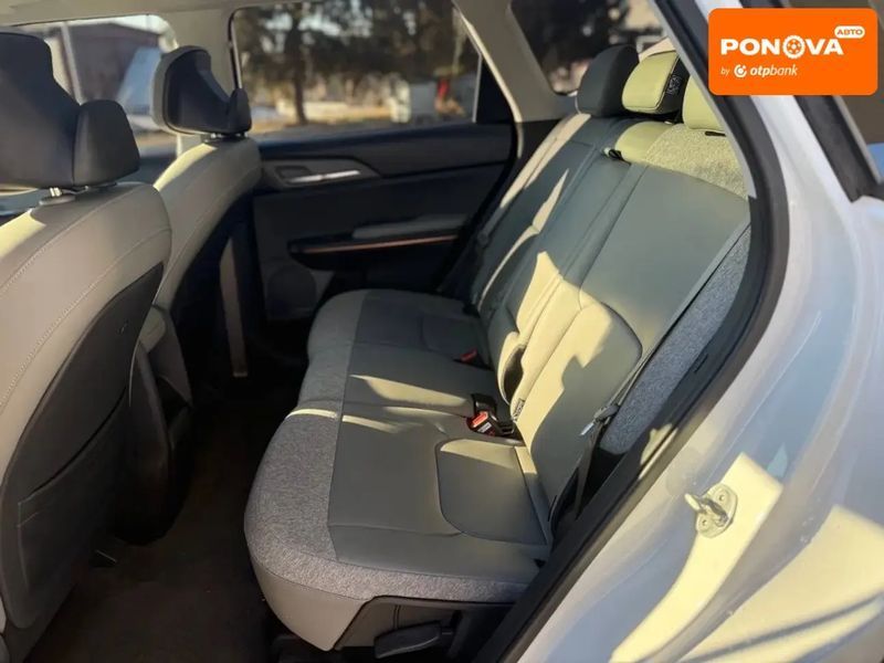 Kia EV5, 2023 р., Електро, 6 тис. км, Позашляховик / Кросовер, Білий, Хмельницький AT-10410769 фото