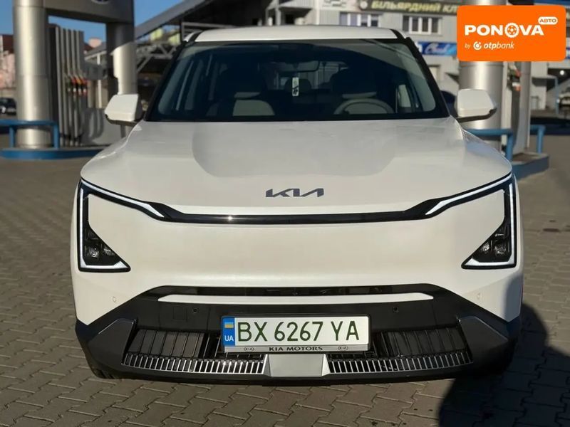Kia EV5, 2023 р., Електро, 6 тис. км, Позашляховик / Кросовер, Білий, Хмельницький AT-10410769 фото