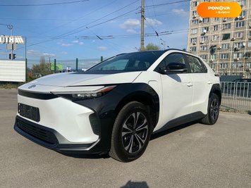 Toyota bZ4X, 2023, Електро, 1 тис. км, Позашляховик / Кросовер, Білий, Дніпро (Дніпропетровськ) Cars-Pr-178639 фото