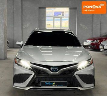 Toyota Camry, 2021 г., Гибрид (HEV), 115 тыс. км, Хетчбек, Серый, Каменское (Днепродзержинск) AT-10418501 фото
