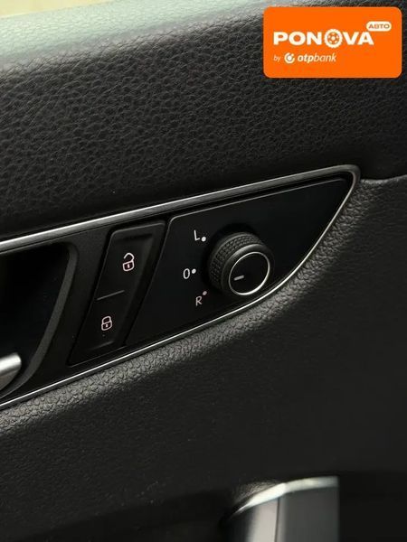 Volkswagen Passat, 2016 р., Бензин, 122 тис. км, Седан, Сірий, Київ AT-10417993 фото