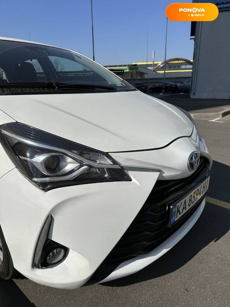 Toyota Yaris, 2017, Гібрид (HEV), 1.5 л., 180 тис. км, Хетчбек, Білий, Київ Cars-Pr-61625 фото