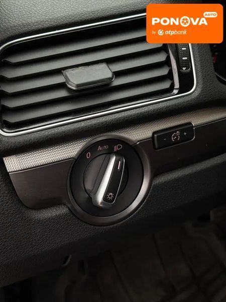 Volkswagen Passat, 2016 р., Бензин, 122 тис. км, Седан, Сірий, Київ AT-10417993 фото