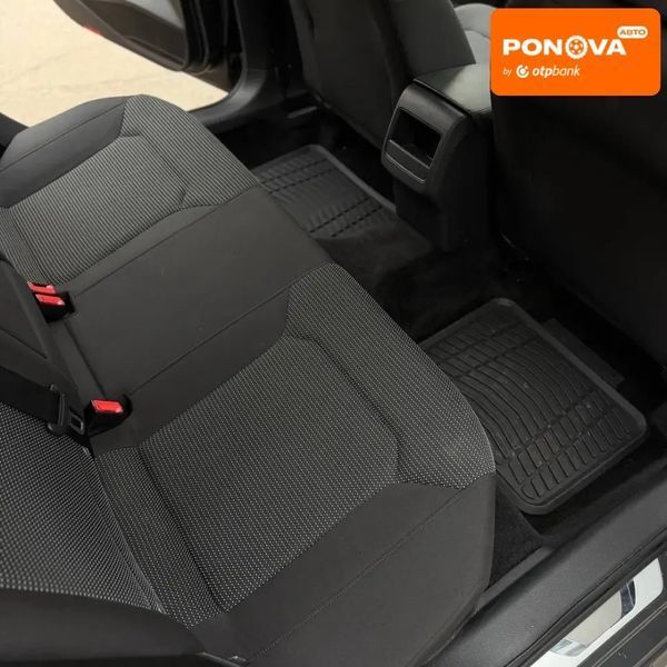 Volkswagen Passat, 2016 р., Бензин, 122 тис. км, Седан, Сірий, Київ AT-10417993 фото