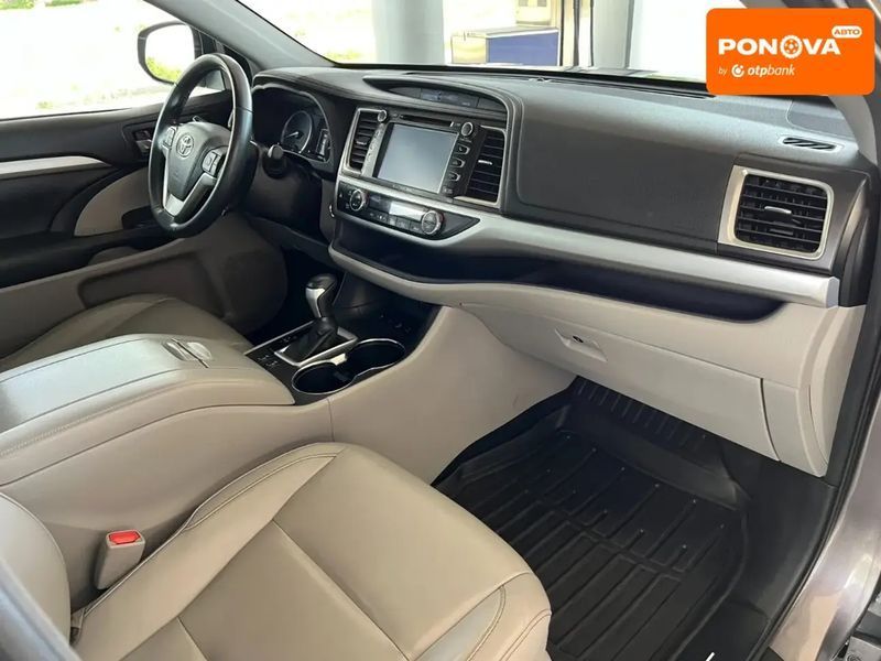 Toyota Highlander, 2016 г., Газ пропан-бутан / Бензин, 136 тыс. км, Внедорожник / Кроссовер, Серый, Николаев AT-10403308 фото