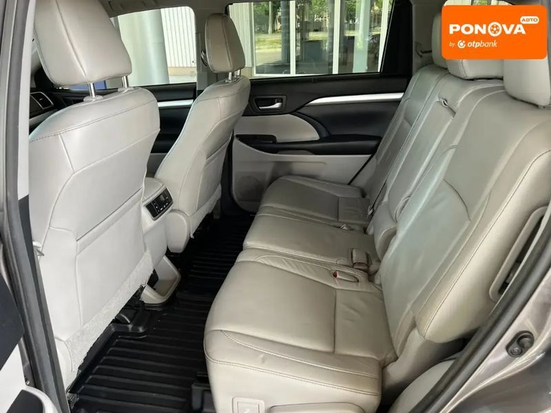 Toyota Highlander, 2016 г., Газ пропан-бутан / Бензин, 136 тыс. км, Внедорожник / Кроссовер, Серый, Николаев AT-10403308 фото