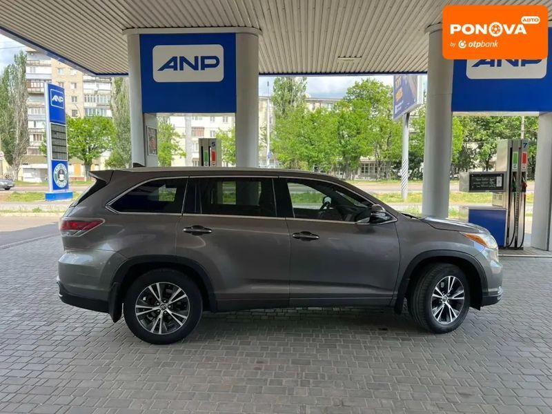 Toyota Highlander, 2016 г., Газ пропан-бутан / Бензин, 136 тыс. км, Внедорожник / Кроссовер, Серый, Николаев AT-10403308 фото
