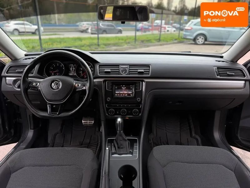 Volkswagen Passat, 2016 р., Бензин, 122 тис. км, Седан, Сірий, Київ AT-10417993 фото