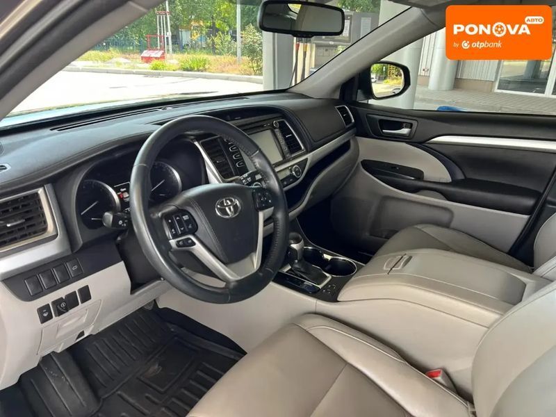 Toyota Highlander, 2016 г., Газ пропан-бутан / Бензин, 136 тыс. км, Внедорожник / Кроссовер, Серый, Николаев AT-10403308 фото
