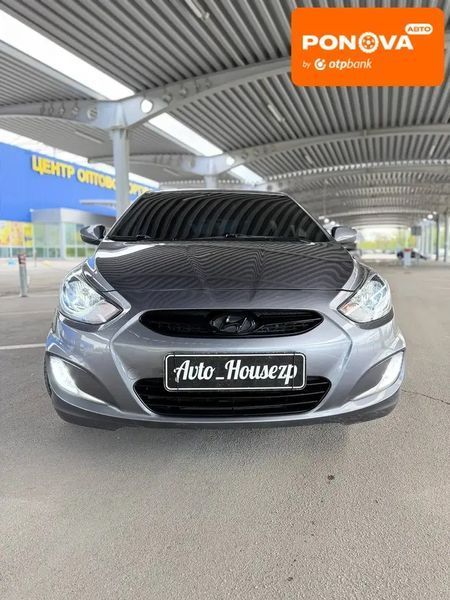 Hyundai Accent, 2012 г., Бензин, 97 тыс. км, Хетчбек, Серый, Запорожье AT-10417430 фото