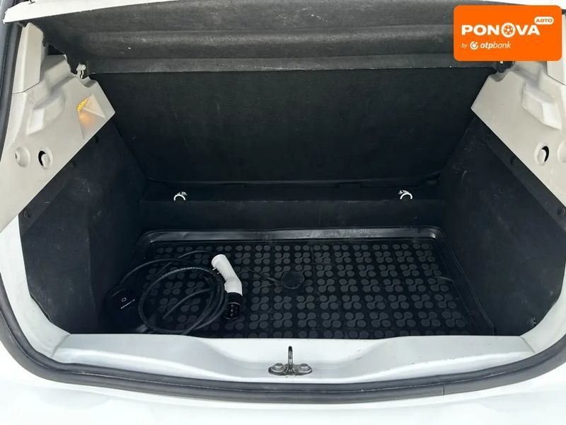 Renault Zoe, 2014 р., Електро, 111 тис. км, Хетчбек, Білий, Львів AT-10409717 фото