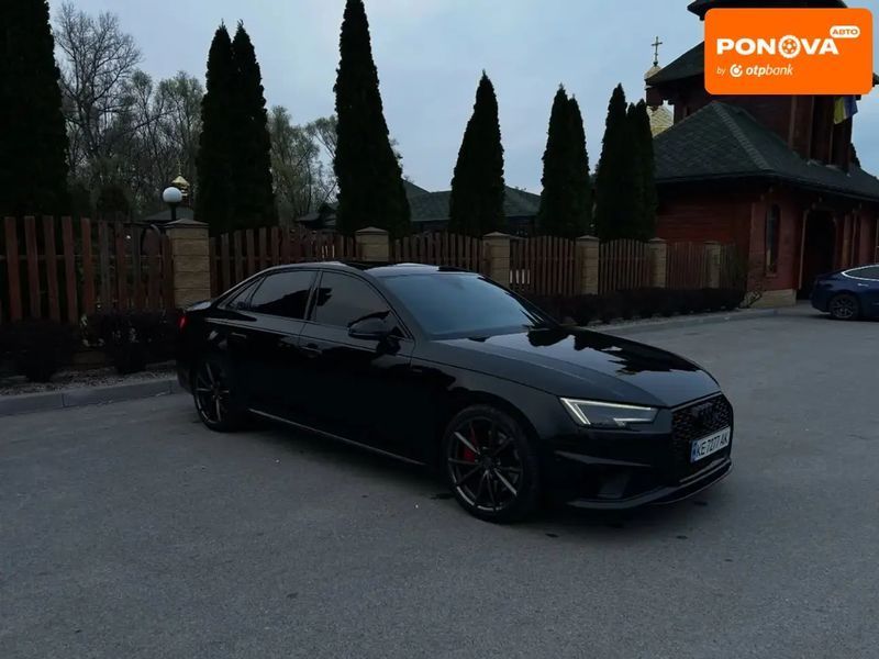 Audi A4, 2017 г., Бензин, 130 тыс. км, Седан, Чорный, Днепр (Днепропетровск) AT-10415421 фото