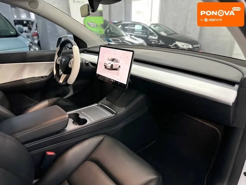 Tesla Model Y, 2024 р., Електро, 15 тис. км, Позашляховик / Кросовер, Білий, Кам'янське (Дніпродзержинськ) AT-10405482 фото