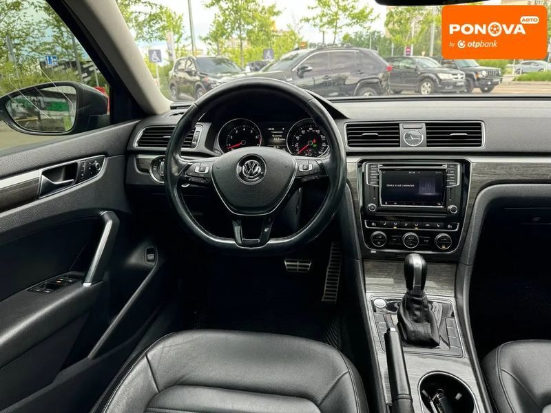Volkswagen Passat, 2017 р., Газ пропан-бутан / Бензин, 170 тис. км, Седан, Сірий, Київ AT-10422599 фото