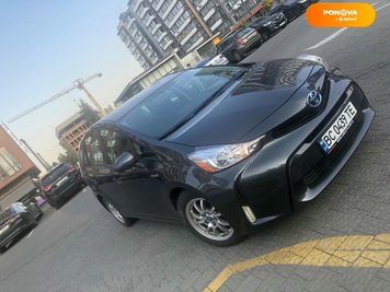 Toyota Prius v, 2016, Гібрид (PHEV), 1.8 л., 119 тис. км, Універсал, Сірий, Львів Cars-Pr-172764 фото