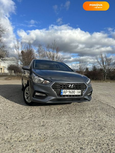 Hyundai Accent, 2018, Бензин, 1.37 л., 49 тис. км, Седан, Сірий, Запоріжжя Cars-Pr-66373 фото