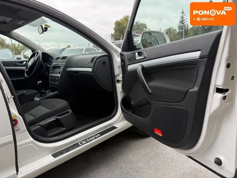 Skoda Octavia, 2011 р., Бензин, 208 тис. км, Універсал, Білий, Рівне AT-10403238 фото