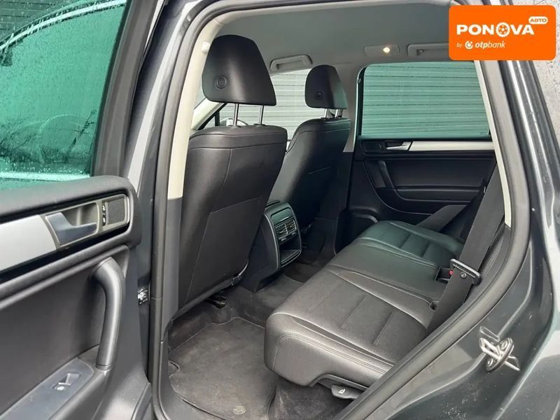 Volkswagen Touareg, 2014 р., Бензин, 144 тис. км, Позашляховик / Кросовер, Сірий, Кам'янське (Дніпродзержинськ) AT-10407260 фото