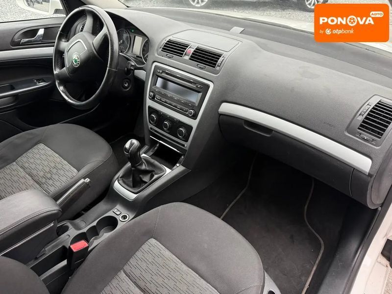 Skoda Octavia, 2011 р., Бензин, 208 тис. км, Універсал, Білий, Рівне AT-10403238 фото