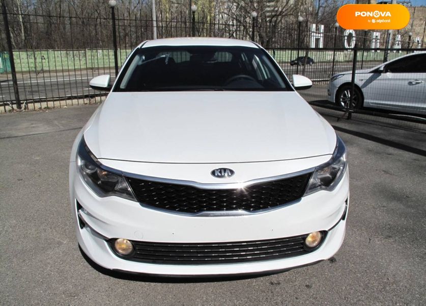 Kia K5, 2016, Газ, 2 л., 352 тыс. км, Седан, Белый, Киев Cars-Pr-67531 фото