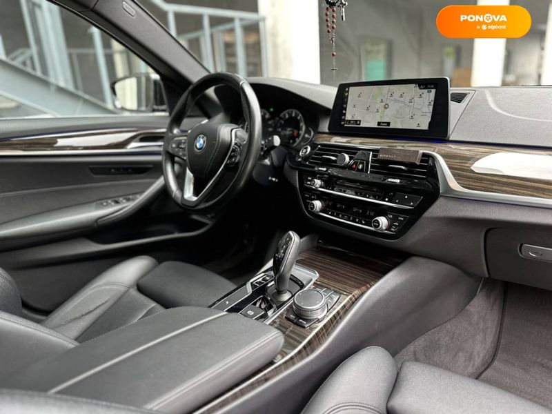 BMW 5 Series, 2018, Бензин, 2 л., 118 тис. км, Седан, Чорний, Львів 44219 фото