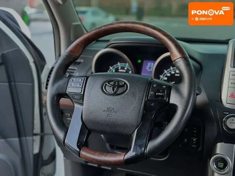 Toyota Land Cruiser Prado, 2010 г., Газ метан / Бензин, 220 тыс. км, Внедорожник / Кроссовер, Белый, Днепр (Днепропетровск) AT-10414911 фото