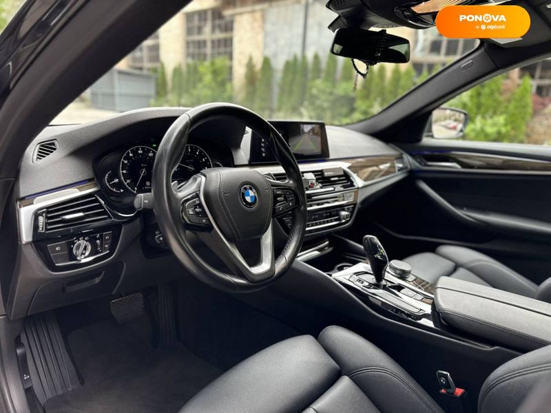 BMW 5 Series, 2018, Бензин, 2 л., 118 тис. км, Седан, Чорний, Львів 44219 фото