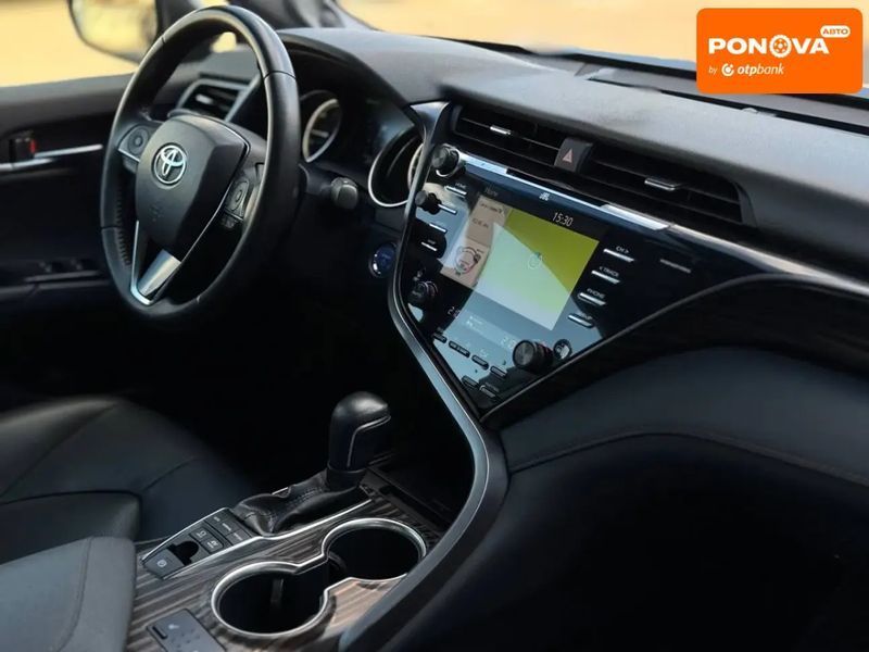 Toyota Camry, 2019 г., Гибрид (HEV), 96 тыс. км, Седан, Коричневый, Николаев AT-10417487 фото