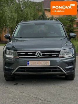 Volkswagen Tiguan, 2017 г., Бензин, 260 тыс. км, Внедорожник / Кроссовер, Серый, Днепр (Днепропетровск) AT-10418655 фото