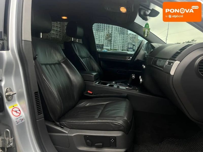 Volkswagen Touareg, 2009 р., Дизель, 373 тис. км, Позашляховик / Кросовер, Сірий, Київ AT-10422553 фото