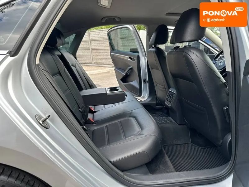 Volkswagen Passat, 2016 г., Бензин, 177 тыс. км, Седан, Серый, Кривой Рог AT-10397529 фото